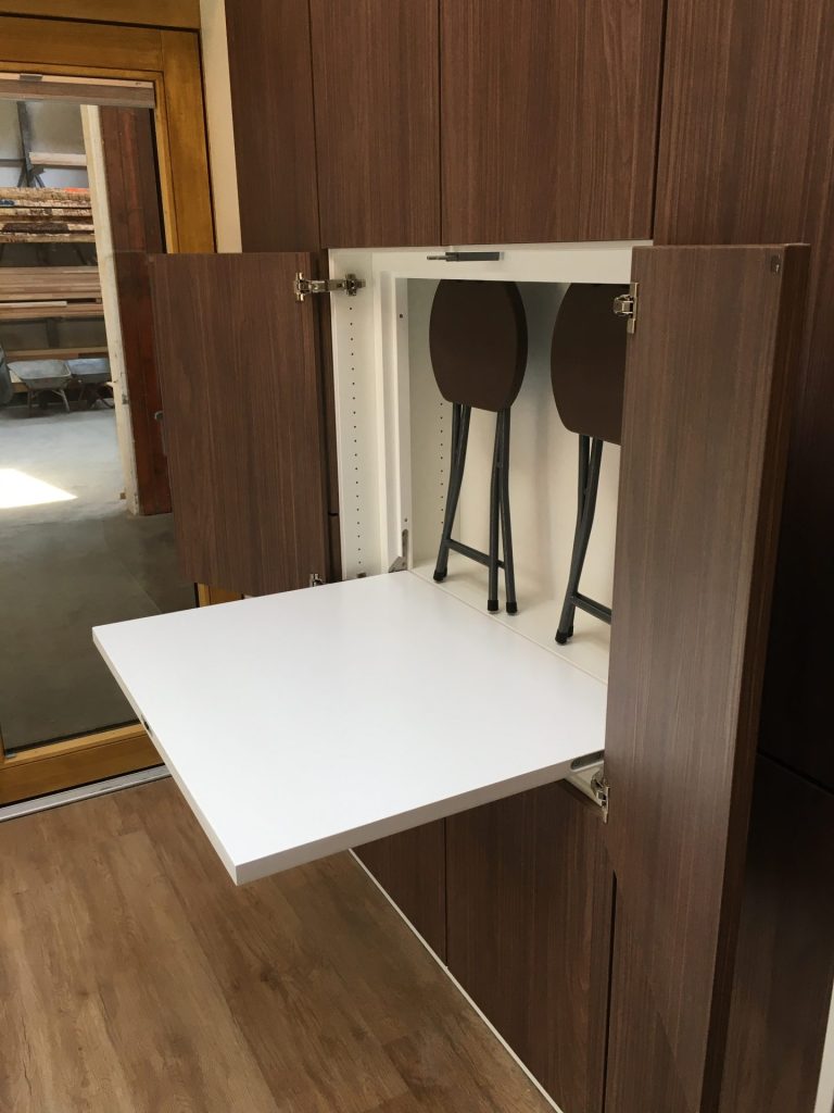 E0E02AA9-B867-421D-98B6-582E2F5442EE