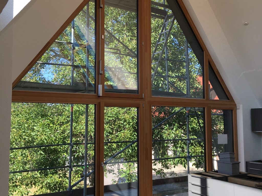 holz-aluminium-fenster-holzalu-fenster-behaglich-witterungsbeständig-pflegeleicht-individuelle-gestaltung-3fachglas-wärmeschutz-nachhaltig